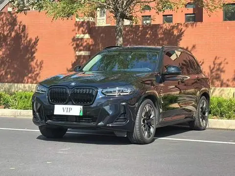 BMW iX3 2022