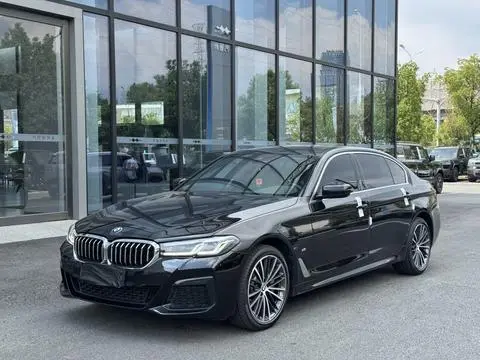 BMW 5 Series 2023 — фото 1