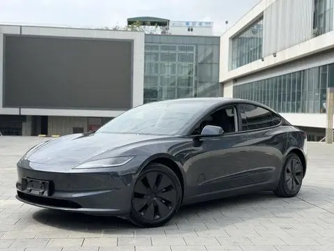 Tesla Model 3 2023 — фото 1