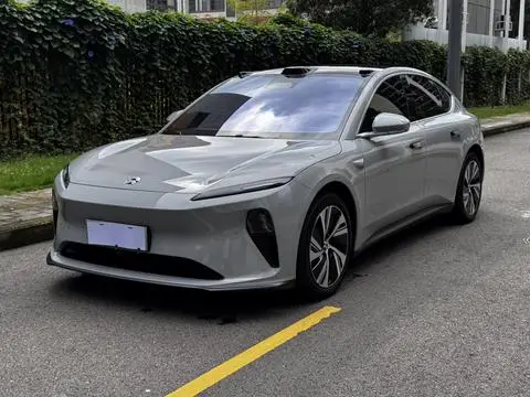 NIO ET5 2025