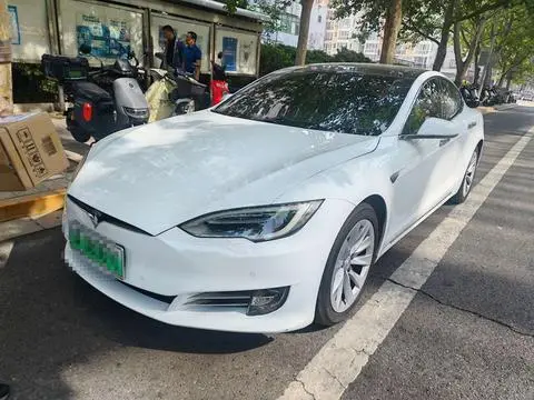 Tesla Model S 2016