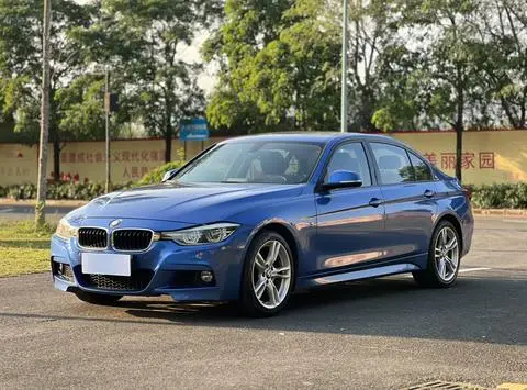 BMW 3 Series 2019 — фото 1