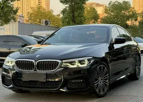 BMW 5 Series 2019 — фото 1