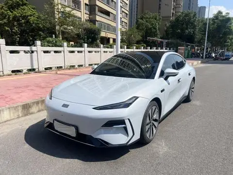 Geely E8 2024 — фото 1