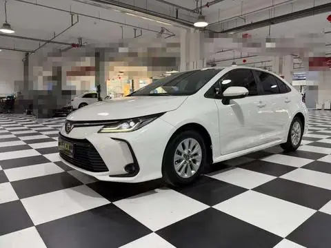 Toyota Corolla 2021 — фото 1