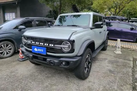 Ford Bronco 2024 — фото 1