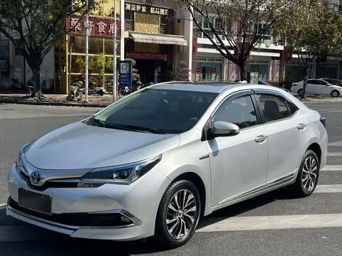 Toyota Corolla 2016 — фото 1