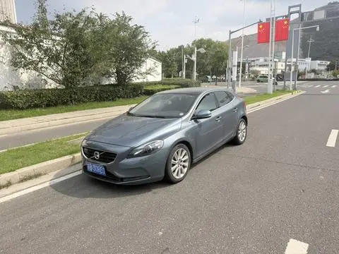 Volvo V40 2013