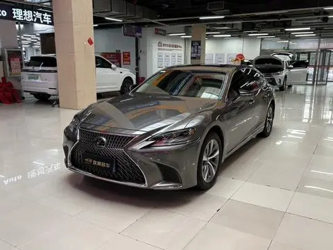 Lexus LS 2020