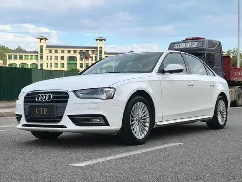 Audi A4L 2015 — фото 1