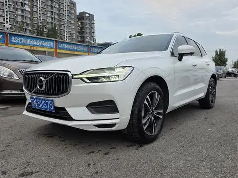 Volvo XC60 2019 — фото 1