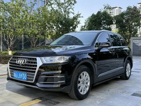 Audi Q7 2016 — фото 1