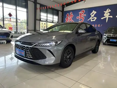 BYD 秦PLUS DM 2025 — фото 1