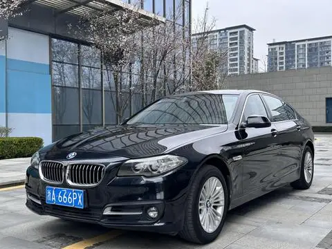 BMW 5 Series 2014 — фото 1