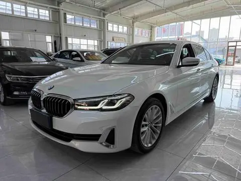 BMW 5 Series 2021 — фото 1