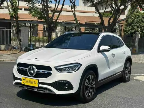 Mercedes-Benz GLA 2023
