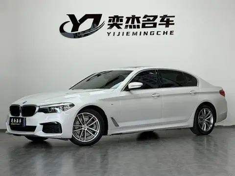 BMW 5 Series 2020 — фото 1