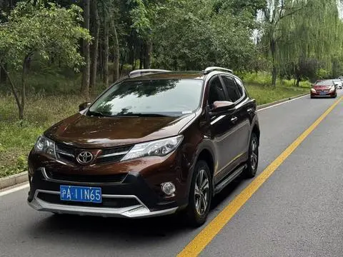 Toyota RAV4 2015