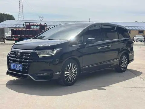 Honda 艾力绅 2022 — фото 1