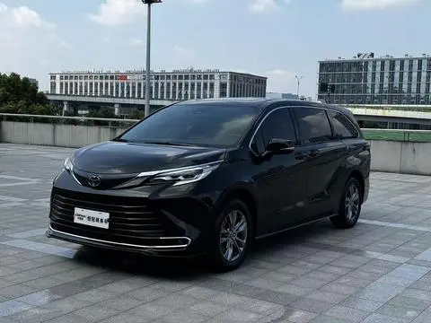 Toyota 赛那 2024