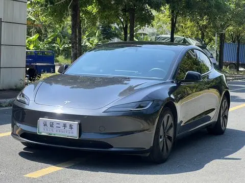 Tesla Model 3 2023 — фото 1
