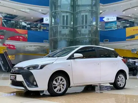 Toyota YARIS L 2017 — фото 1