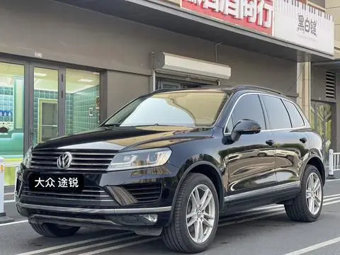 Volkswagen 途锐 2016 — фото 1