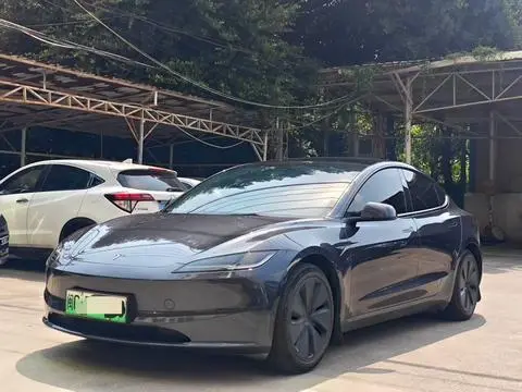 Tesla Model 3 2023 — фото 1