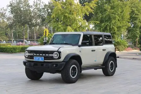 Ford Bronco 2024