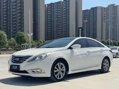 Hyundai 索纳塔八 2013