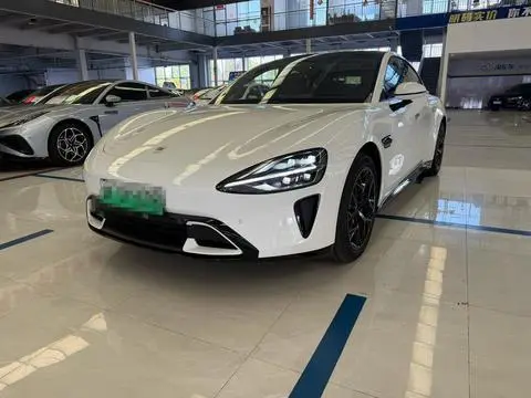 Xiaomi SU7 2024