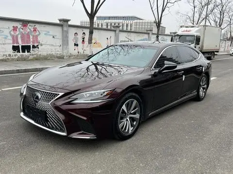 Lexus LS 2020