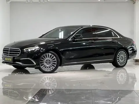 Mercedes-Benz E-Class 2022 — фото 1