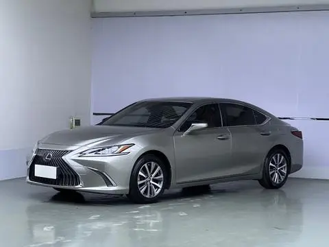 Lexus ES 2018