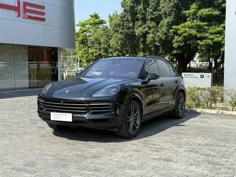 Porsche Cayenne E-Hybrid 2023