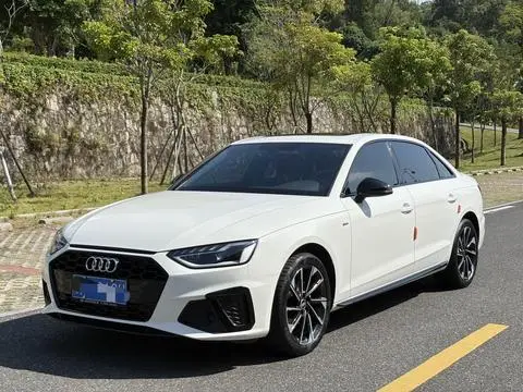 Audi A4L 2023 — фото 1