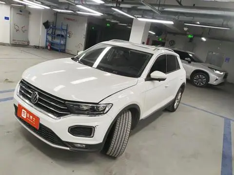 Volkswagen T-ROC 2022 — фото 1