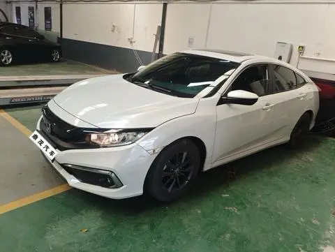 Honda Civic 2019 — фото 1