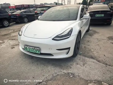 Tesla Model 3 2019 — фото 1