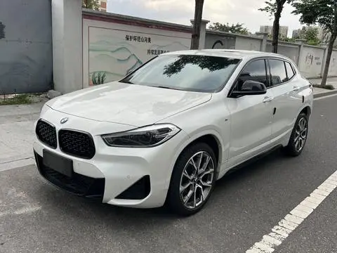 BMW X2 2022 — фото 1