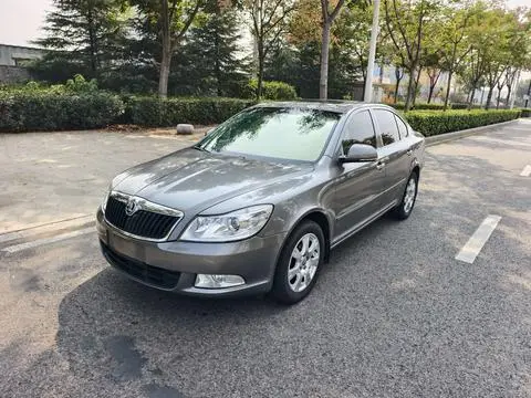 Skoda 明锐 2015 — фото 1
