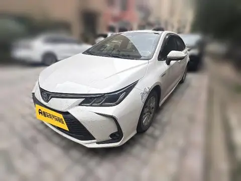 Toyota Corolla 2023 — фото 1