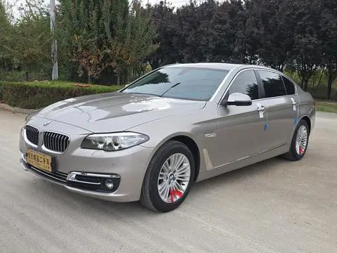 BMW 5 Series 2014 — фото 1