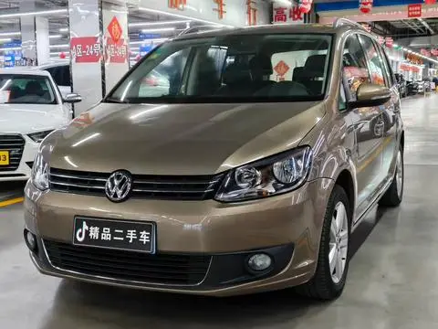 Volkswagen Touran 2015