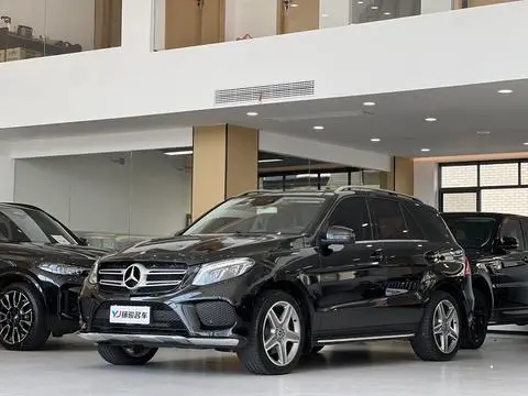 Mercedes-Benz GLE 2017 — фото 1