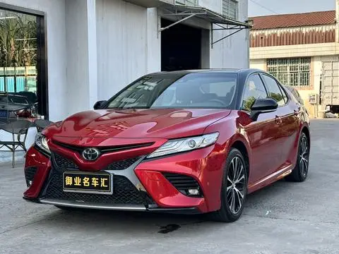 Toyota Camry 2019
