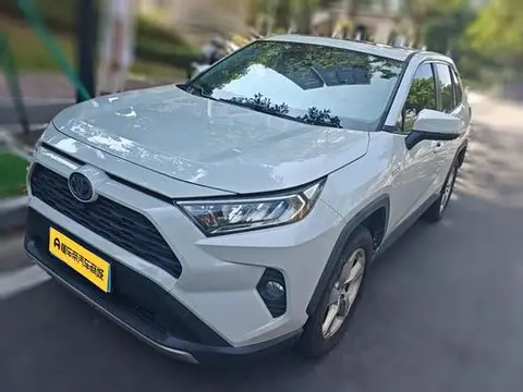 Toyota RAV4 2021