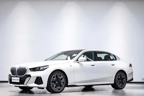BMW 5 Series 2025
