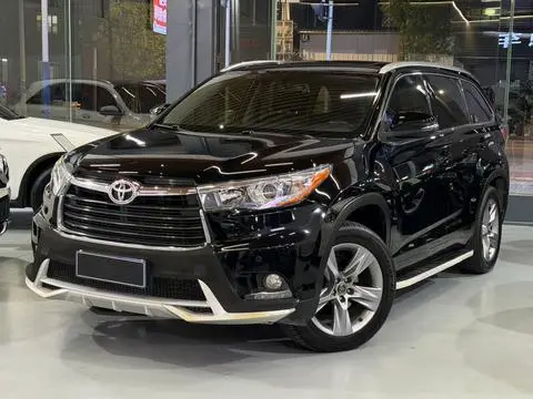 Toyota Highlander 2017 — фото 1
