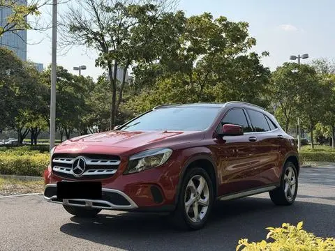 Mercedes-Benz GLA 2017 — фото 1